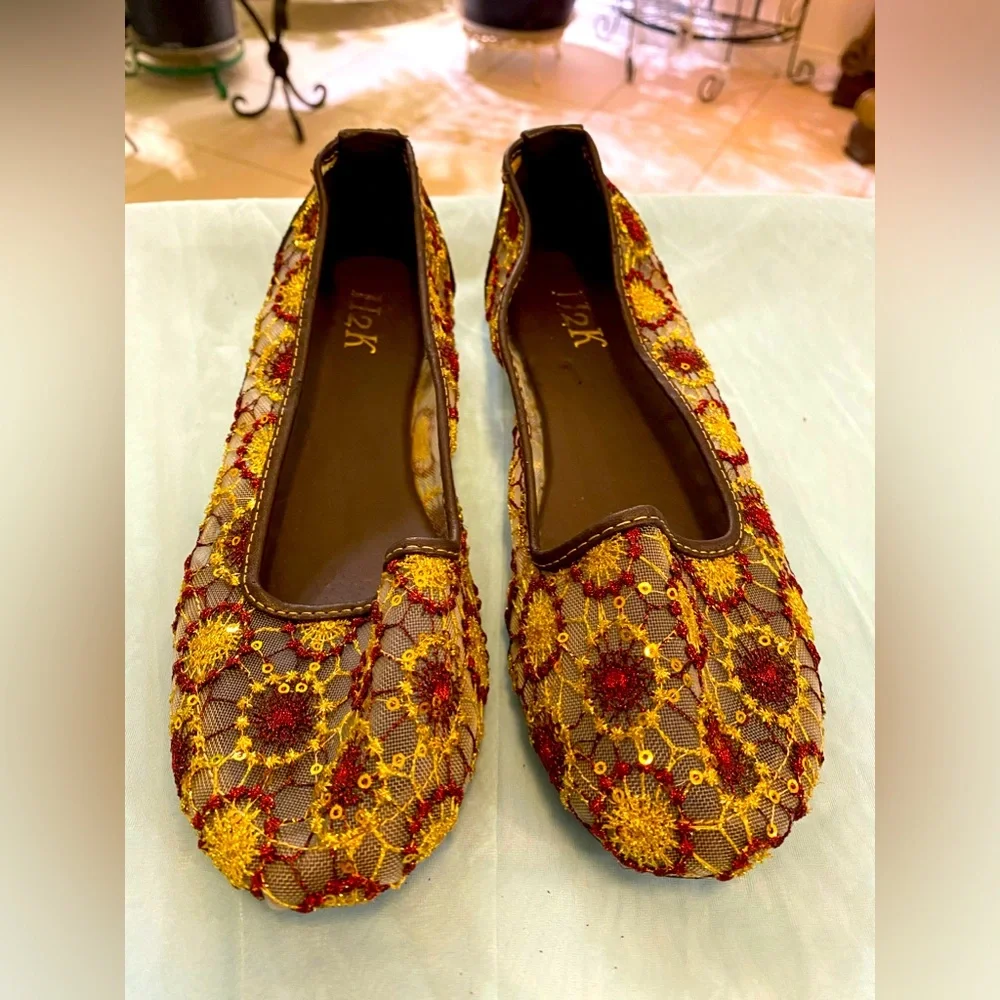 H2K EMBROIDERED SLIP ONS - Picture 4 of 6